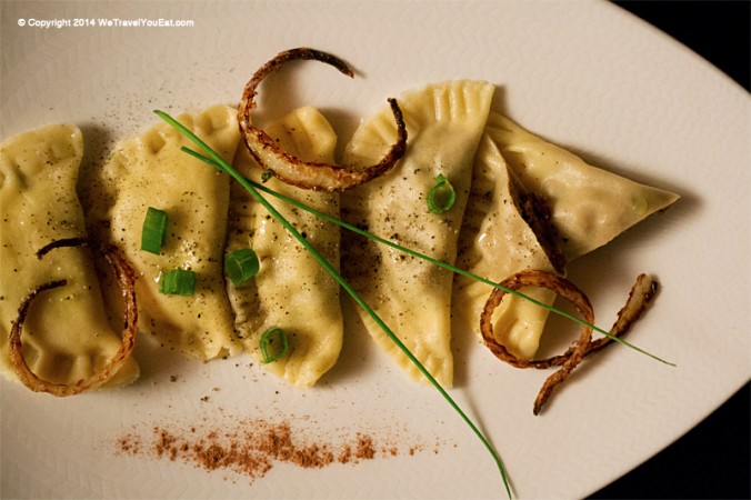 pierogi, raviolis, polonais, pologne, recette polonaise, pâte, raviolis maison, pierogi ruskie