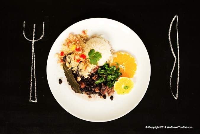 feijoada, plat brésilien national, farofa, riz, haricots noir, fèves, saucisses, rôti de porc, porc, cochon, lard, plat hivernal, plat d'hiver, repas, recette